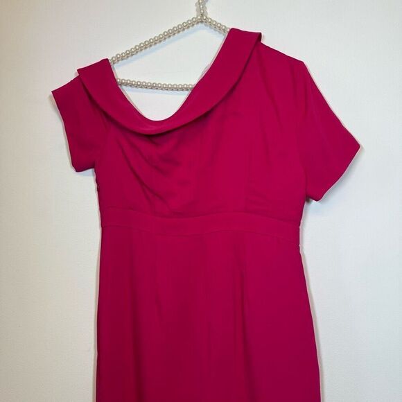 Emilia George 💚 - Picture 14 of 15